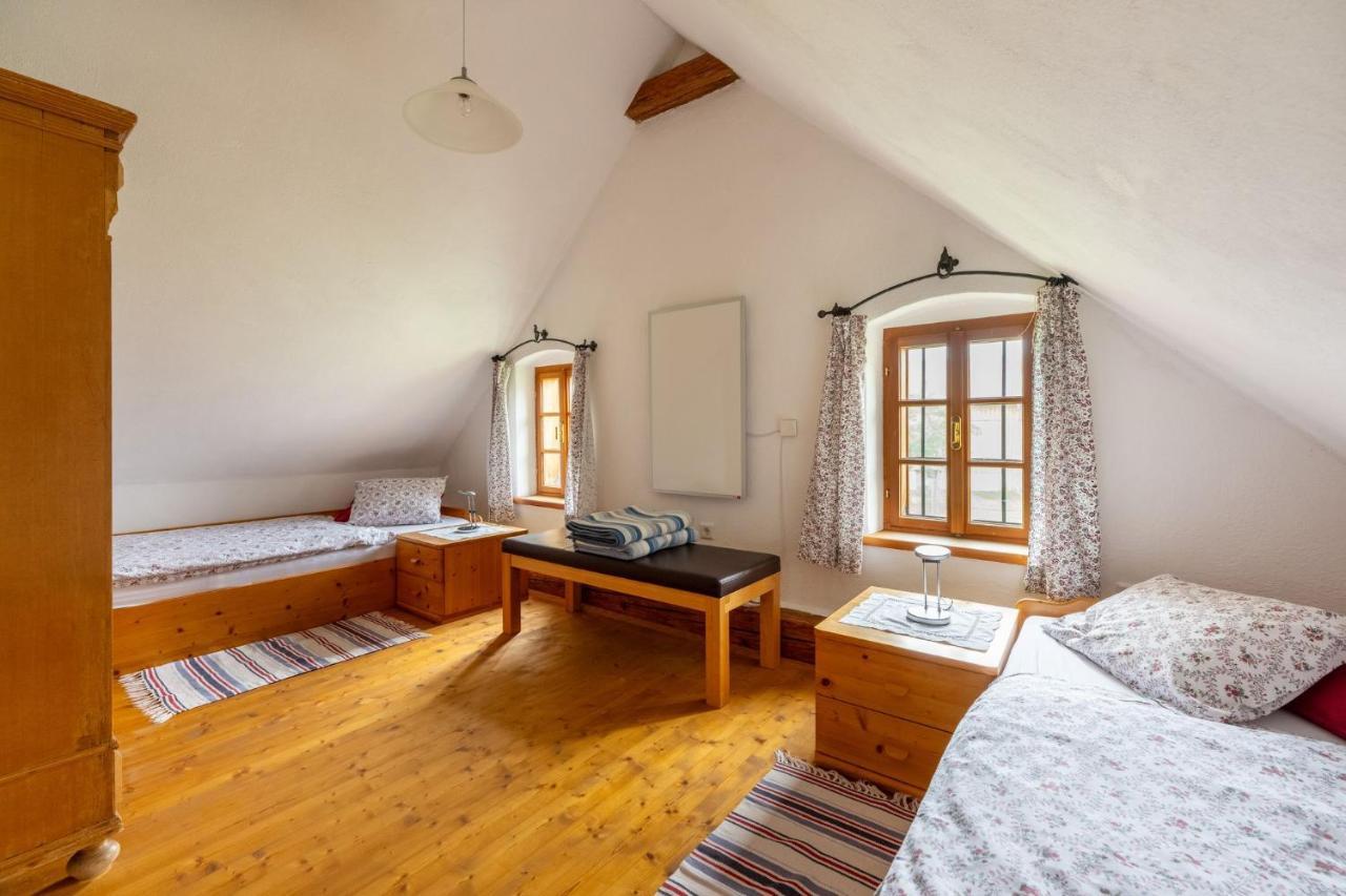 Landlust-Ferienhaus Am Rosenhof Хартберг Экстерьер фото